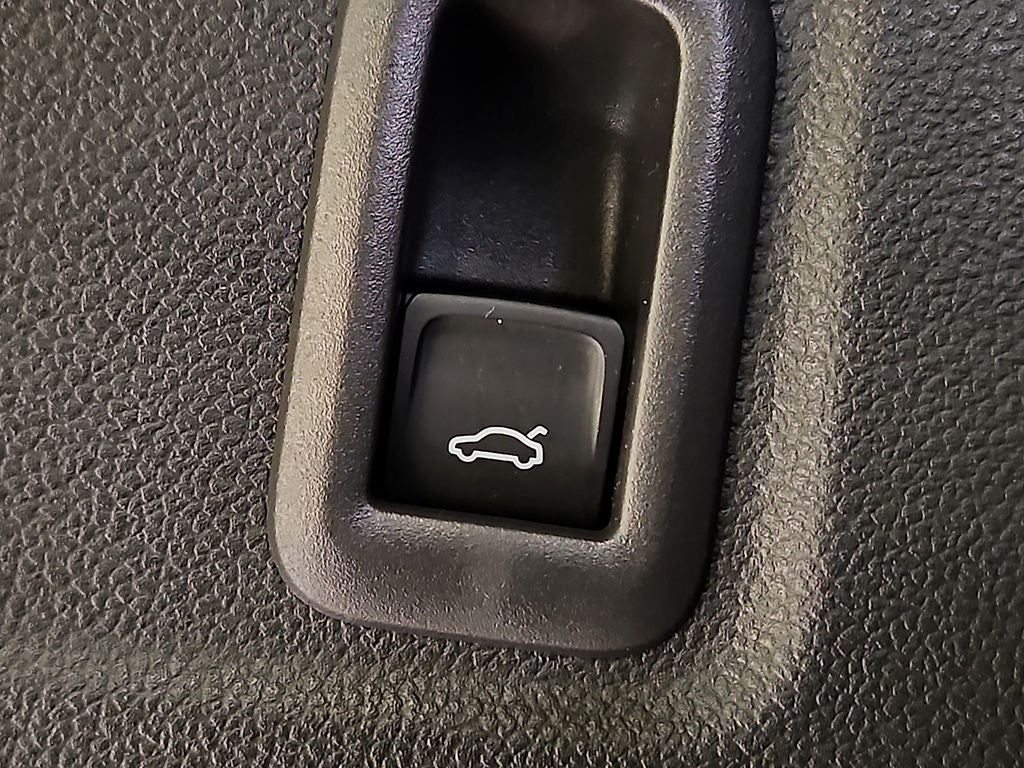 2026 Volkswagen Tiguan 2.0T SEL R-Line