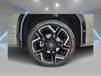 2026 Volkswagen Tiguan 2.0T SEL R-Line