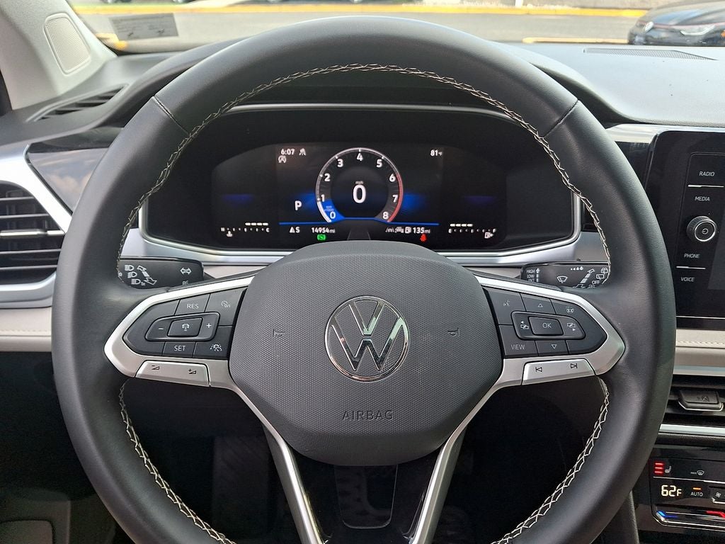 2025 Volkswagen Taos 1.5T SE