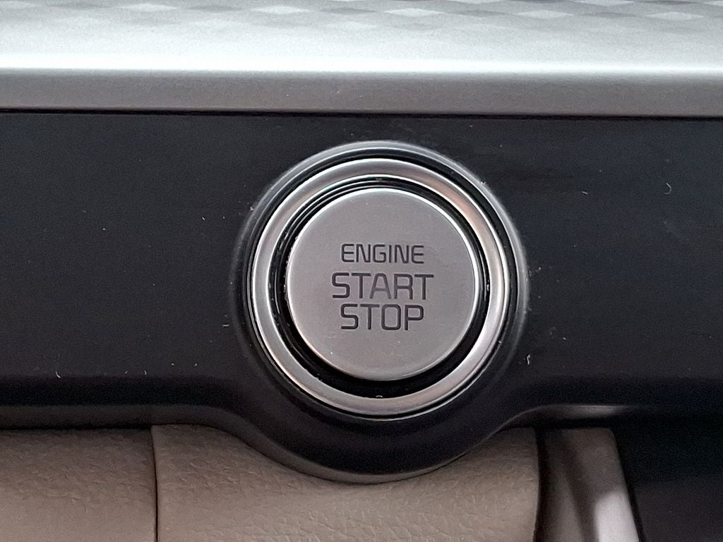 2023 Kia Carnival LX Seat Package