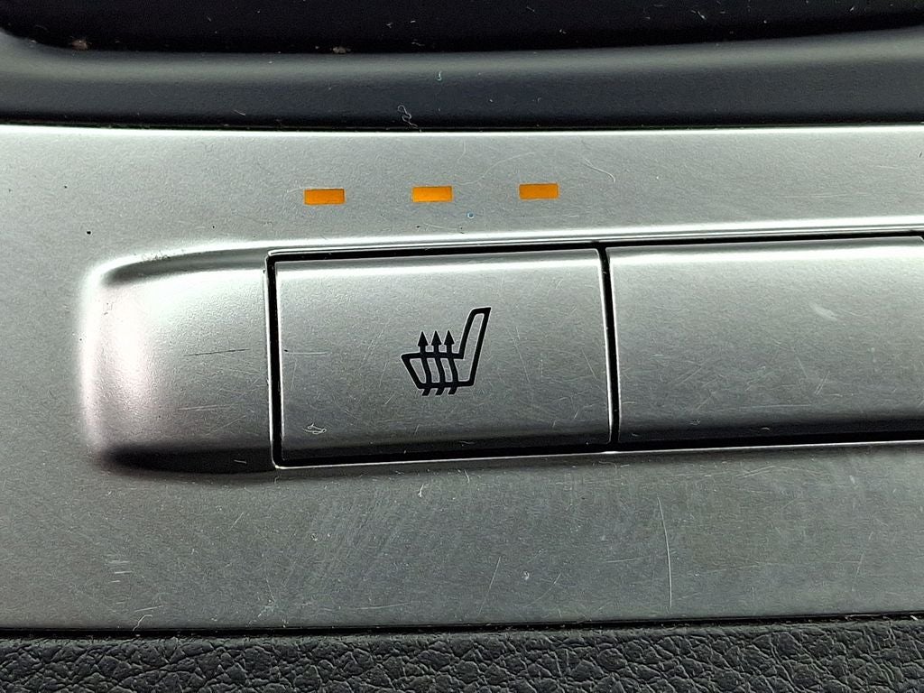 2023 Kia Carnival LX Seat Package