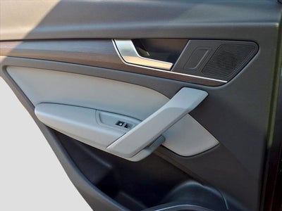 2022 Audi Q5 45 S line Premium quattro