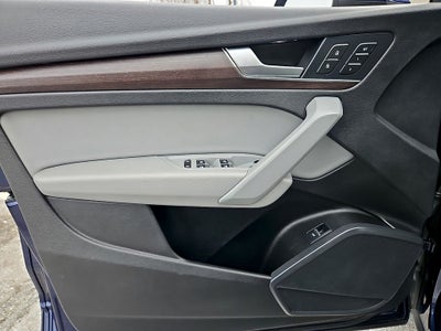 2022 Audi Q5 40 Premium quattro