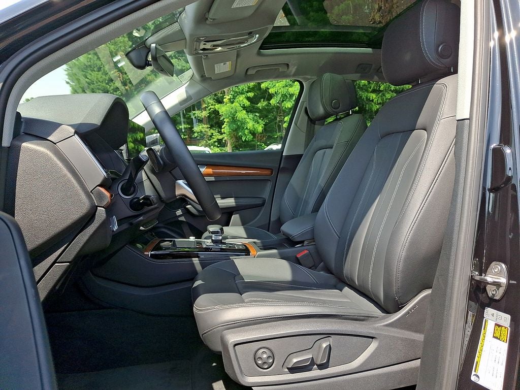2023 Audi Q5 45 S line Premium quattro