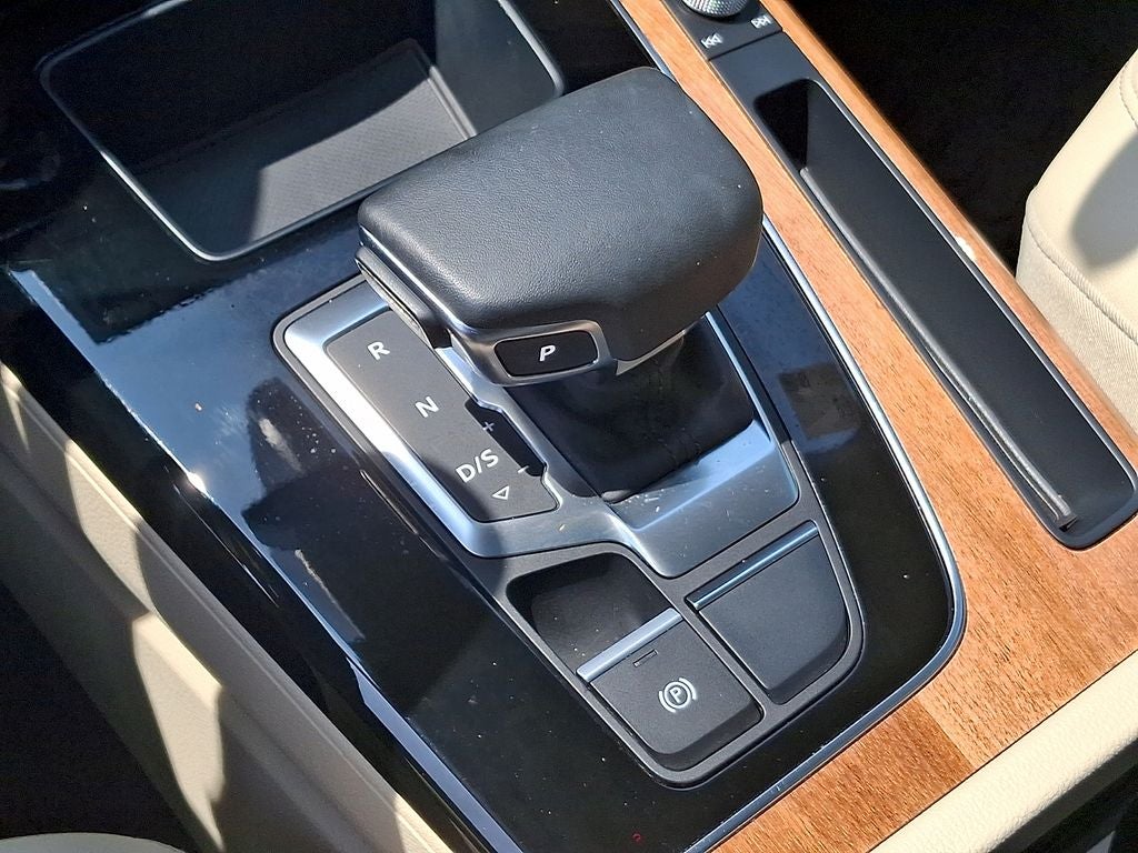 2023 Audi Q5 45 S line Premium quattro