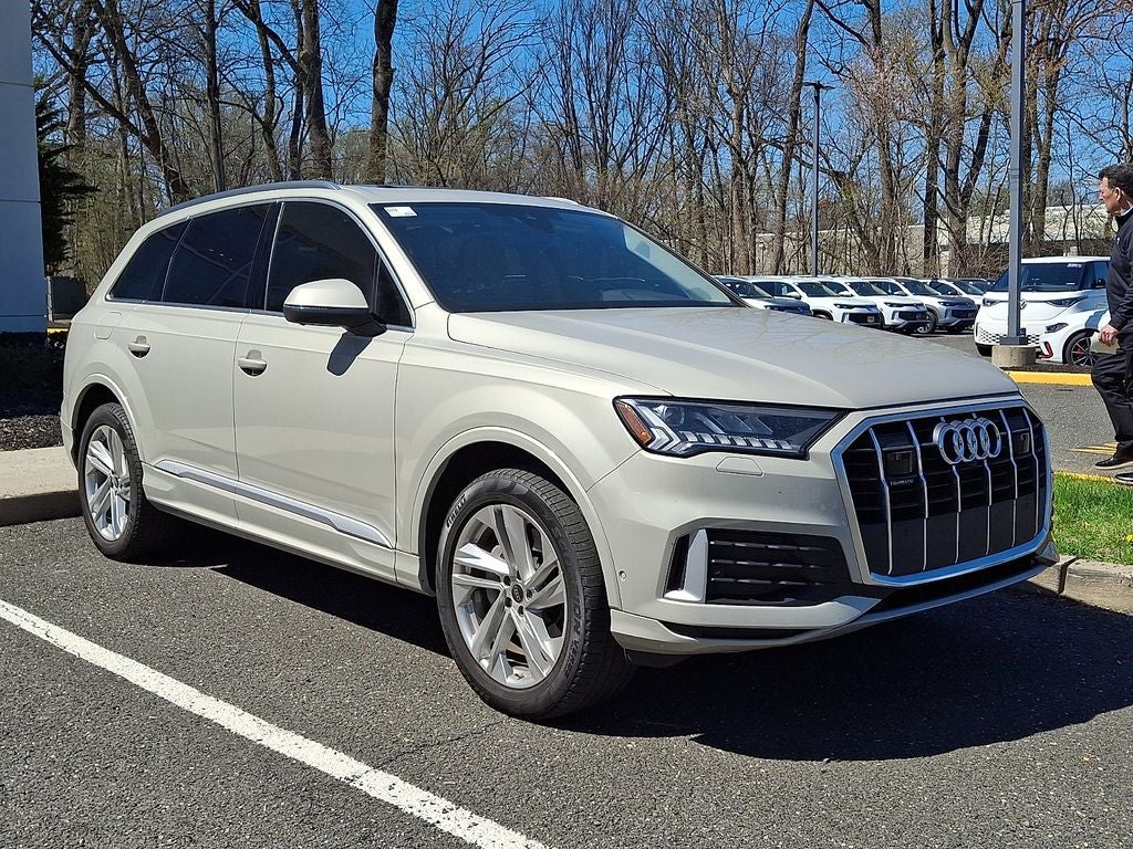 2023 Audi Q7 45 Premium Plus quattro