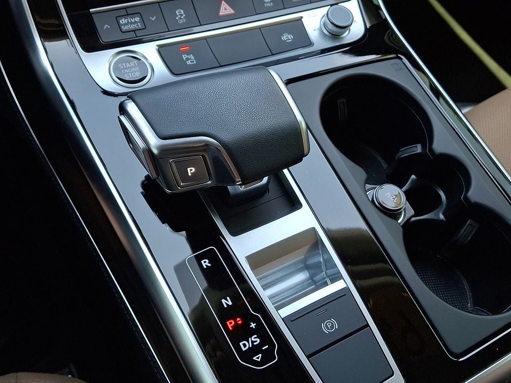 2023 Audi Q7 45 Premium Plus quattro