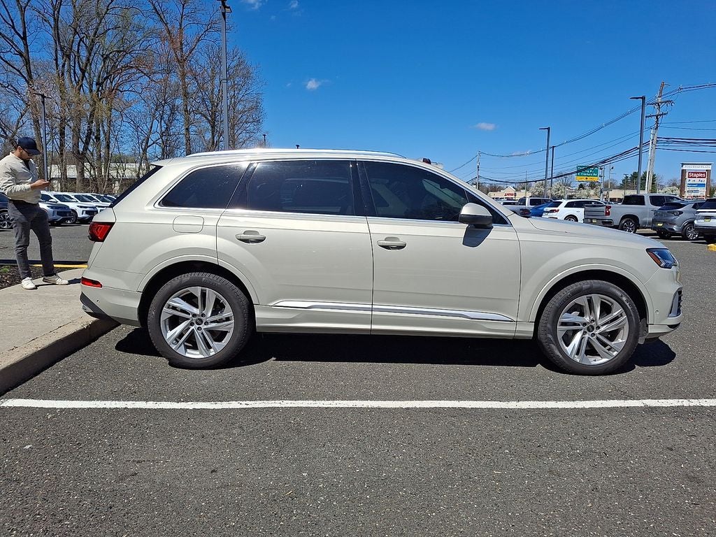 2023 Audi Q7 45 Premium Plus quattro