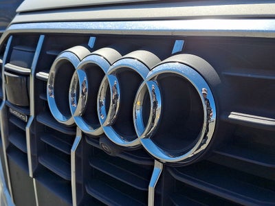 2023 Audi Q7 45 Premium Plus quattro