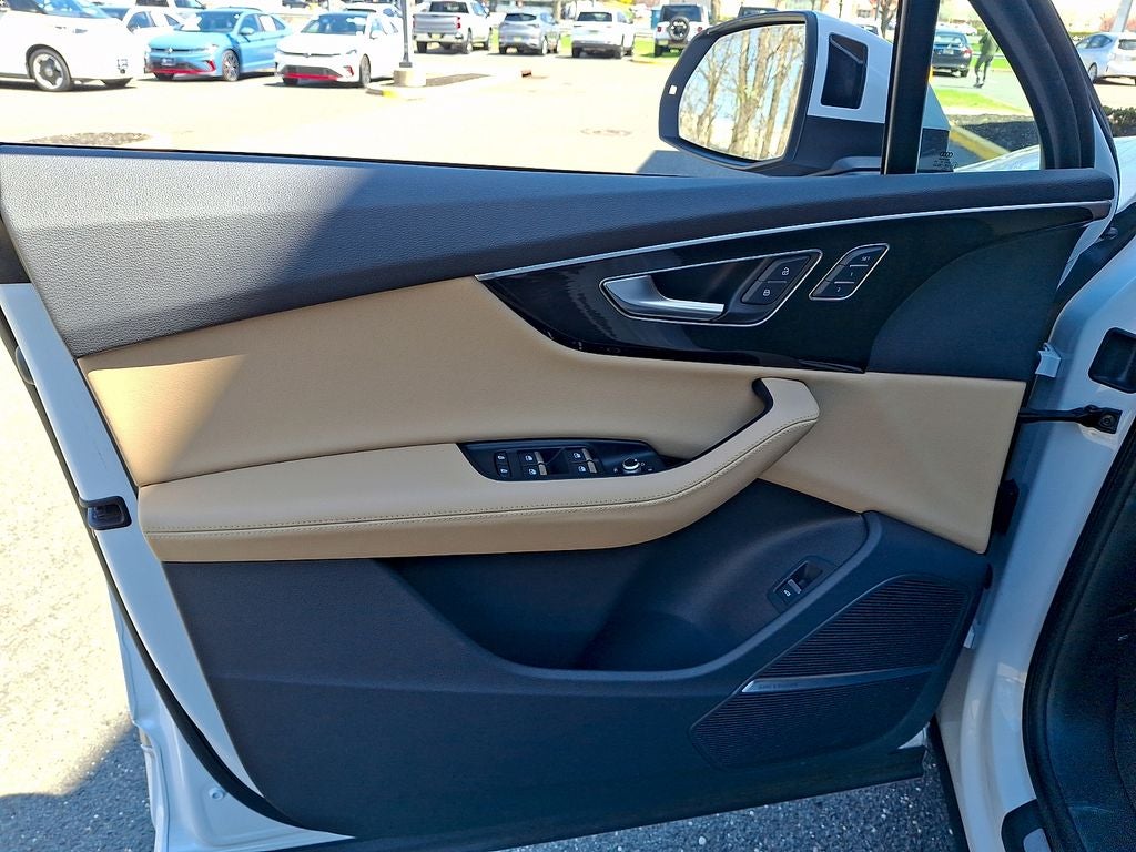 2023 Audi Q7 45 Premium Plus quattro