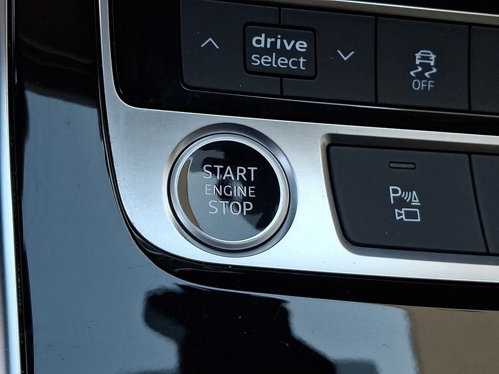 2023 Audi Q7 45 Premium Plus quattro