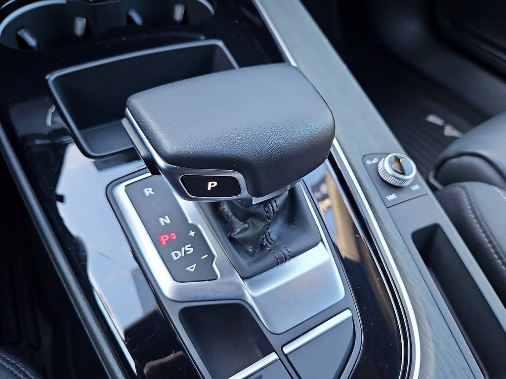 2024 Audi A4 45 S line Premium quattro