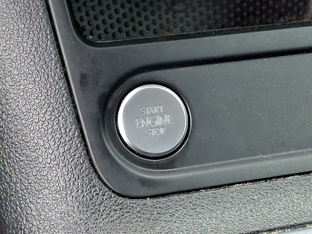 2017 Volkswagen Tiguan Limited 2.0T 4Motion