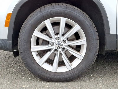 2017 Volkswagen Tiguan Limited 2.0T 4Motion