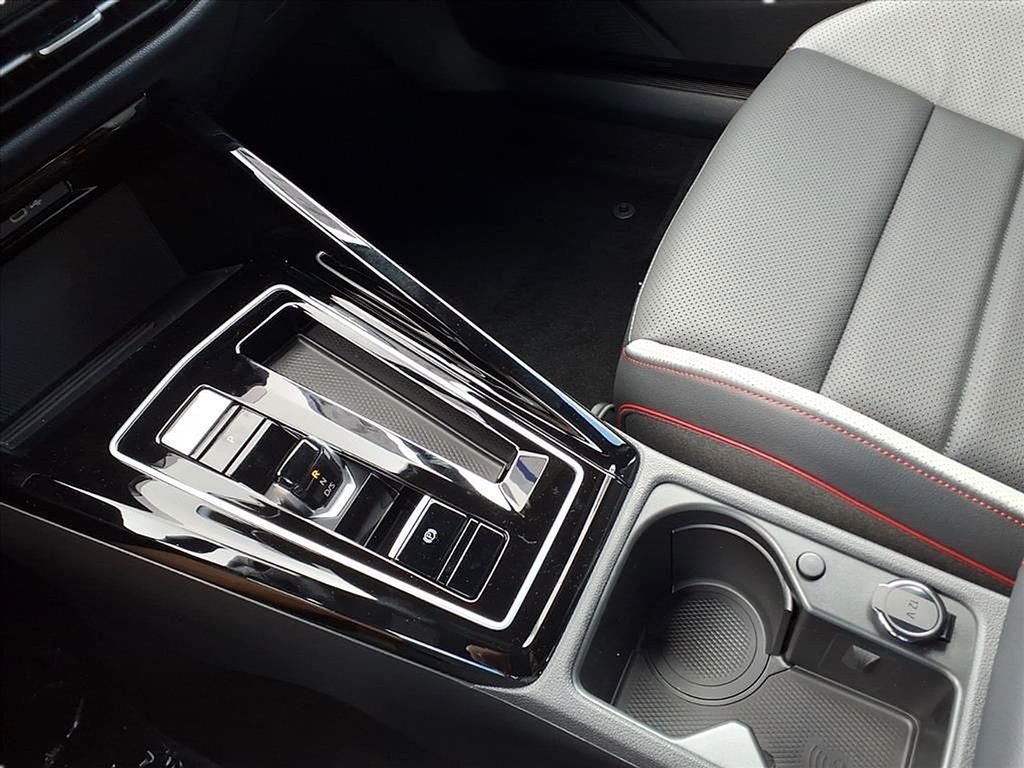 2025 Volkswagen Golf GTI 2.0T SE