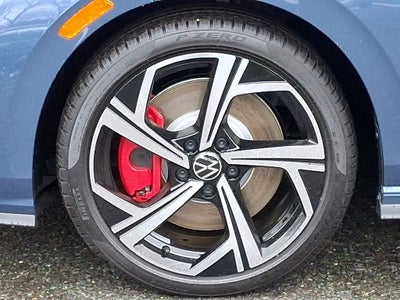 2025 Volkswagen Golf GTI 2.0T SE