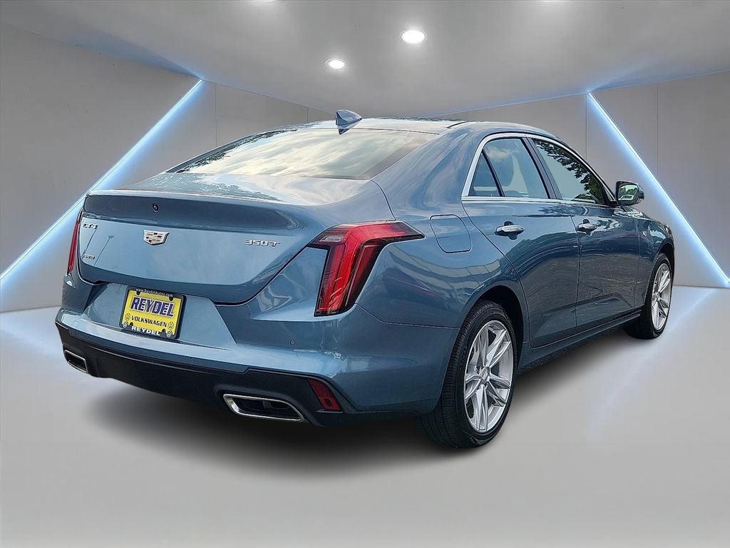 2024 Cadillac CT4 Luxury