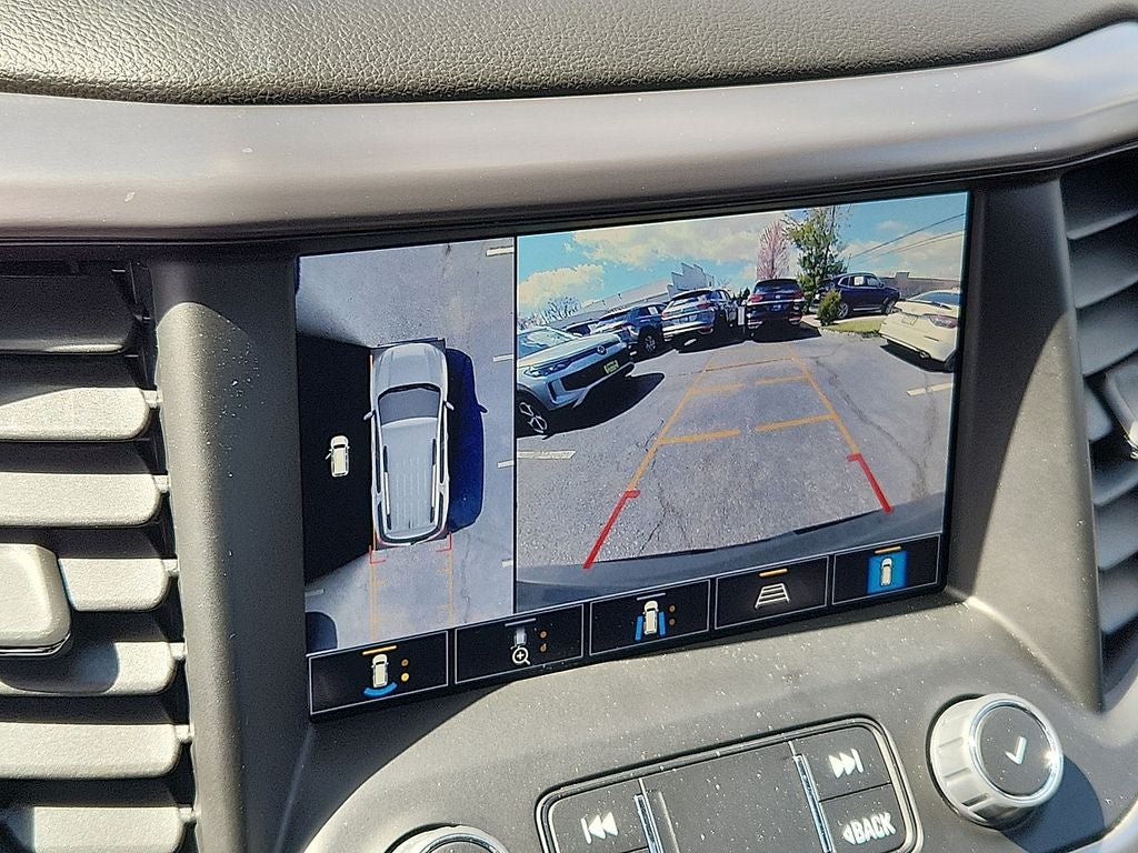 2023 GMC Acadia AT4