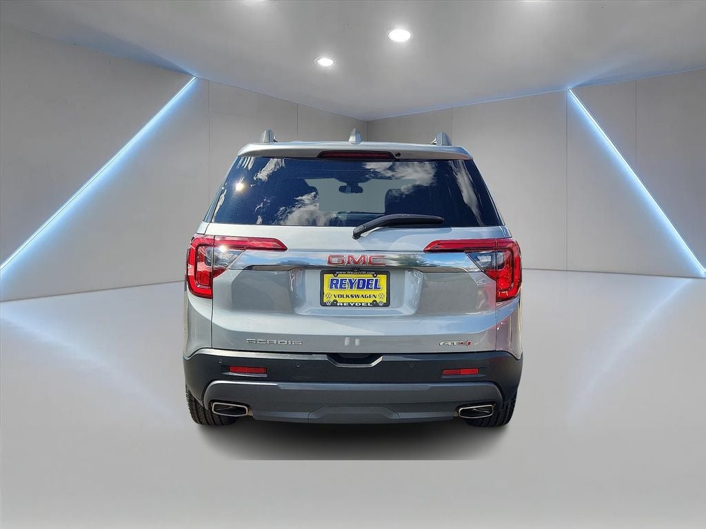 2023 GMC Acadia AT4