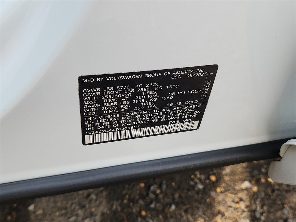 2026 Volkswagen Atlas Cross Sport 2.0T SEL R-Line Black