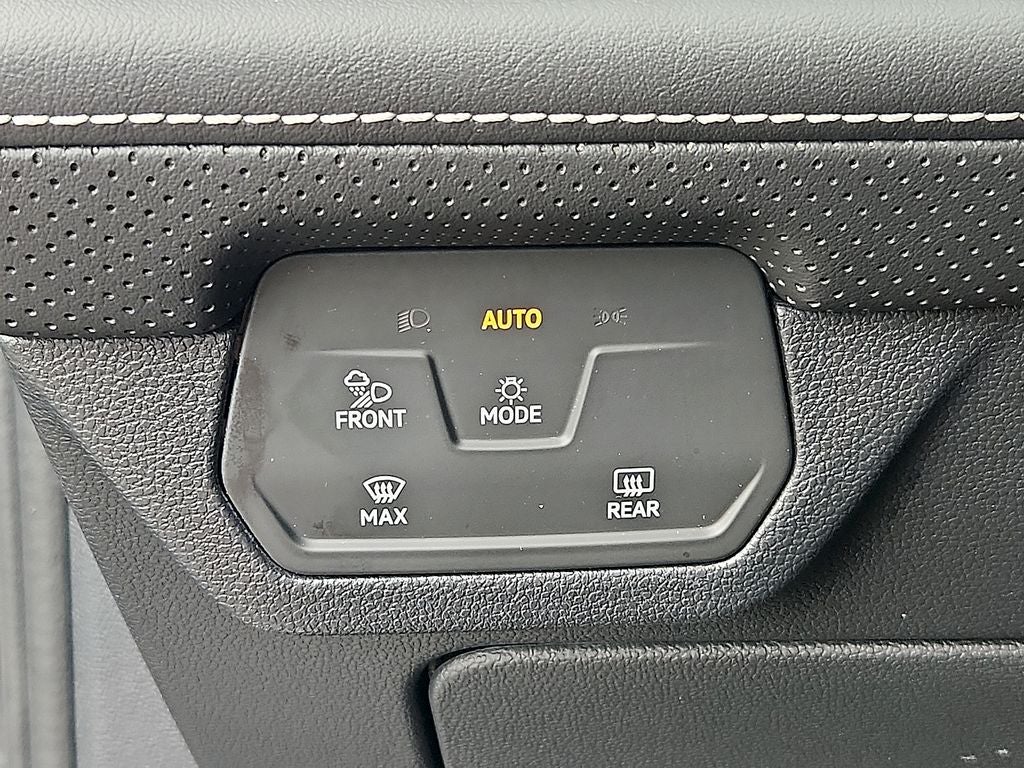 2024 Volkswagen Atlas Cross Sport 2.0T SEL R-Line