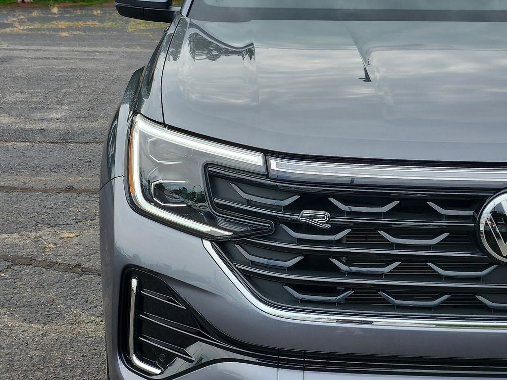 2024 Volkswagen Atlas Cross Sport 2.0T SEL R-Line