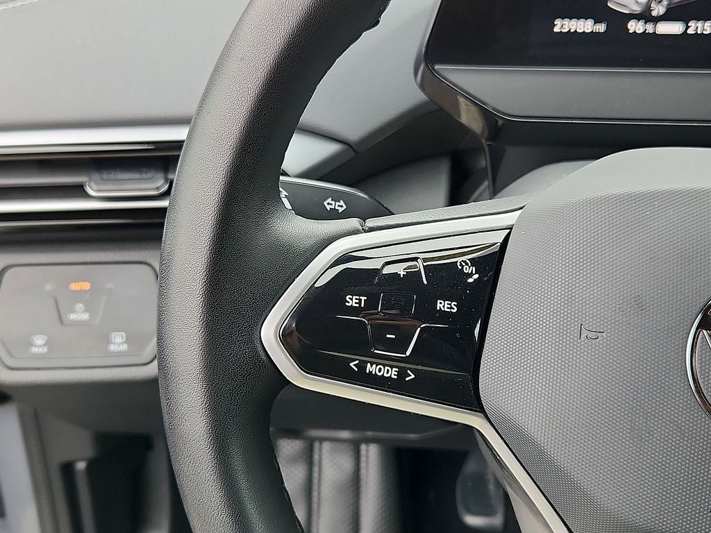 2023 Volkswagen ID.4 Pro