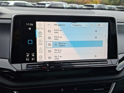 2026 Volkswagen Atlas Cross Sport 2.0T SEL Premium R-Line