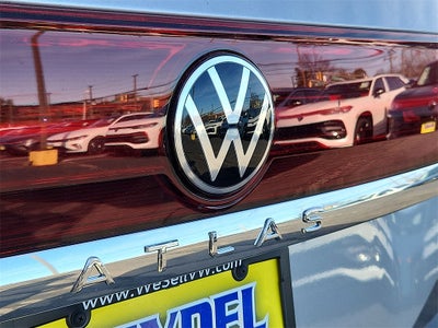 2026 Volkswagen Atlas 2.0T SEL Premium R-Line