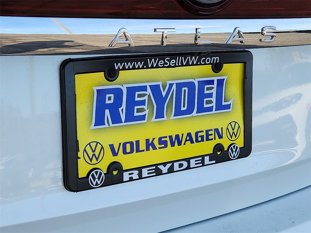 2026 Volkswagen Atlas 2.0T SEL Premium R-Line