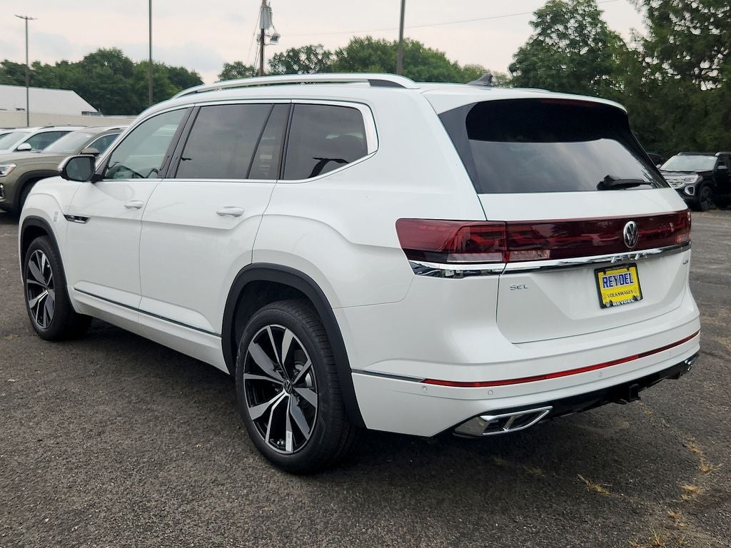 2026 Volkswagen Atlas 2.0T SEL Premium R-Line