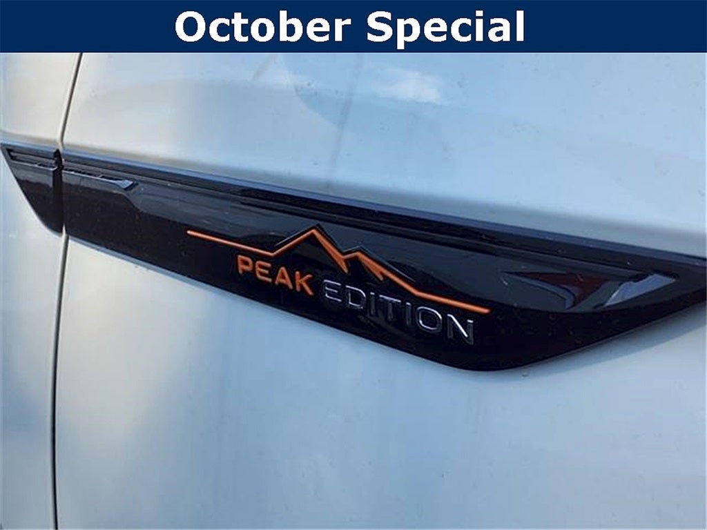 2024 Volkswagen Atlas 2.0T Peak Edition SEL