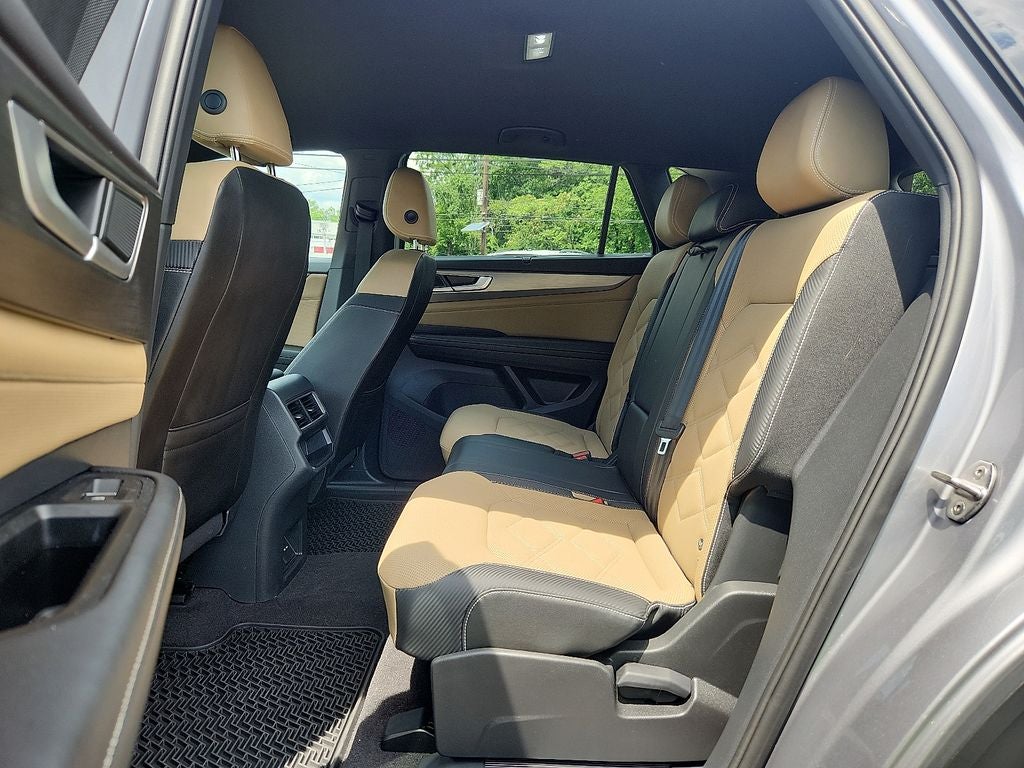 2024 Volkswagen Atlas Cross Sport 2.0T SE w/Technology