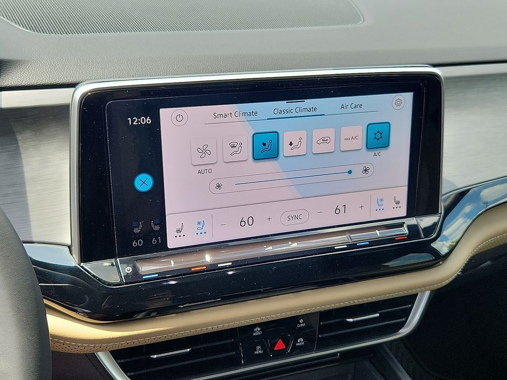 2024 Volkswagen Atlas Cross Sport 2.0T SE w/Technology