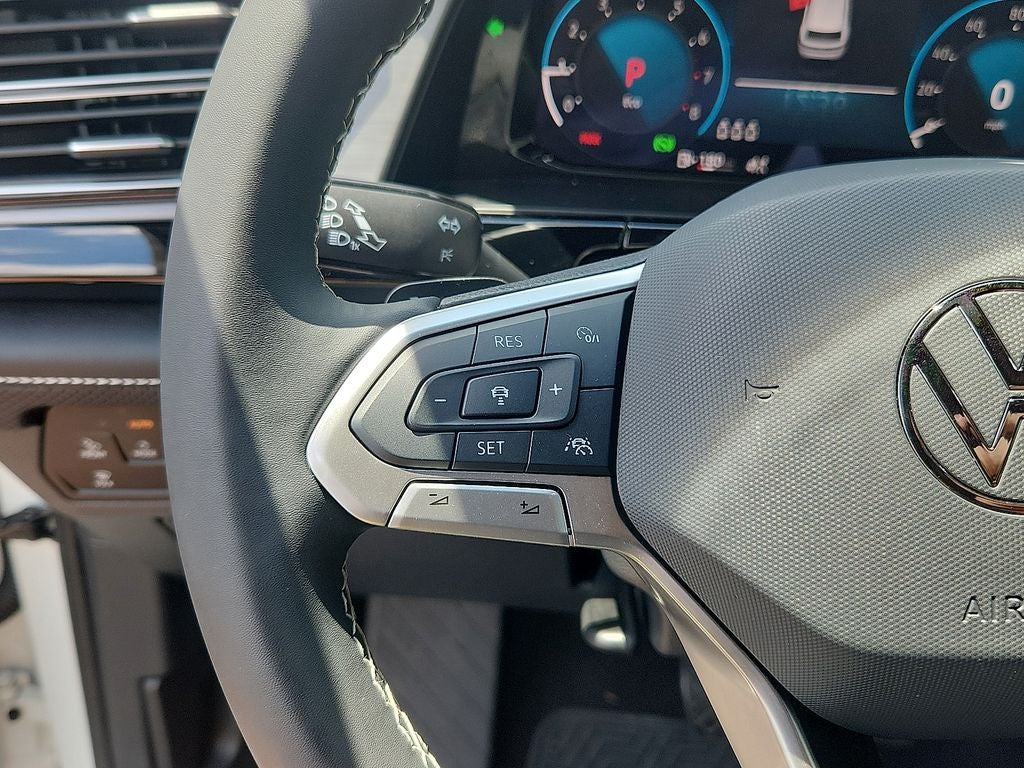 2024 Volkswagen Atlas Cross Sport 2.0T SE w/Technology