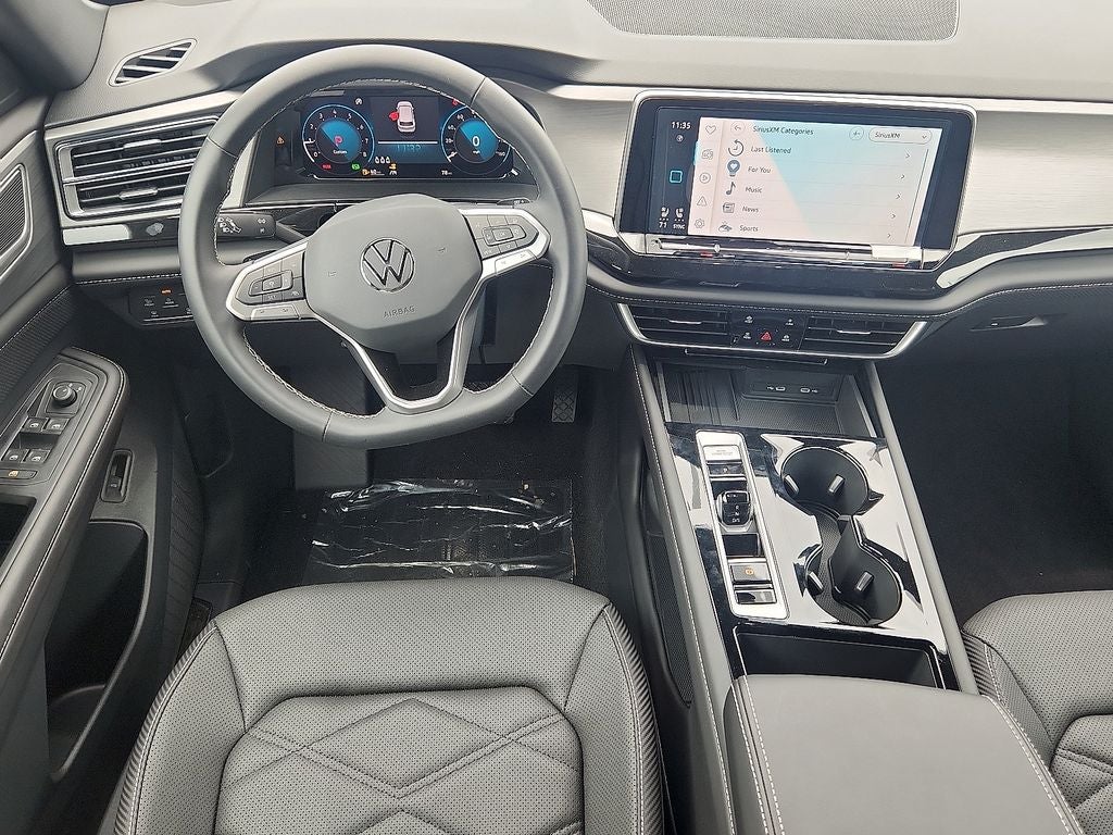 2025 Volkswagen Atlas Cross Sport 2.0T SE w/Technology