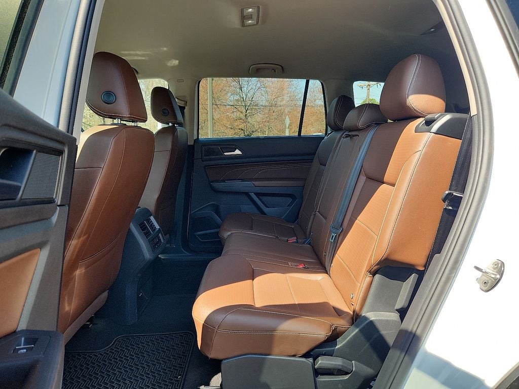 2022 Volkswagen Atlas 3.6L V6 SE w/Technology