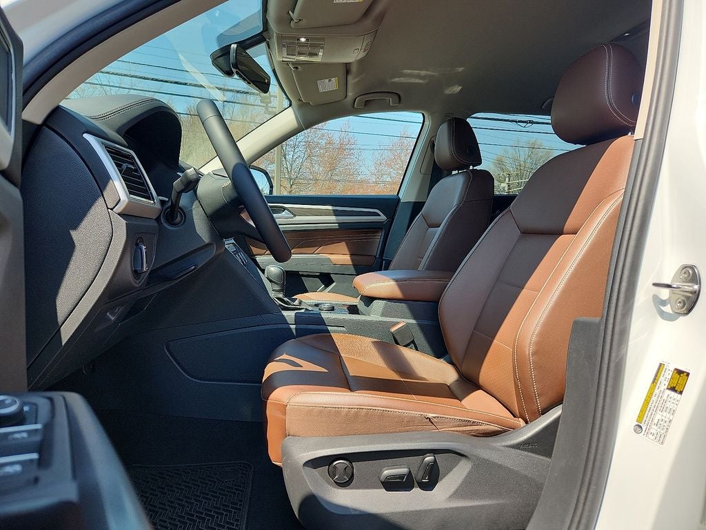 2022 Volkswagen Atlas 3.6L V6 SE w/Technology