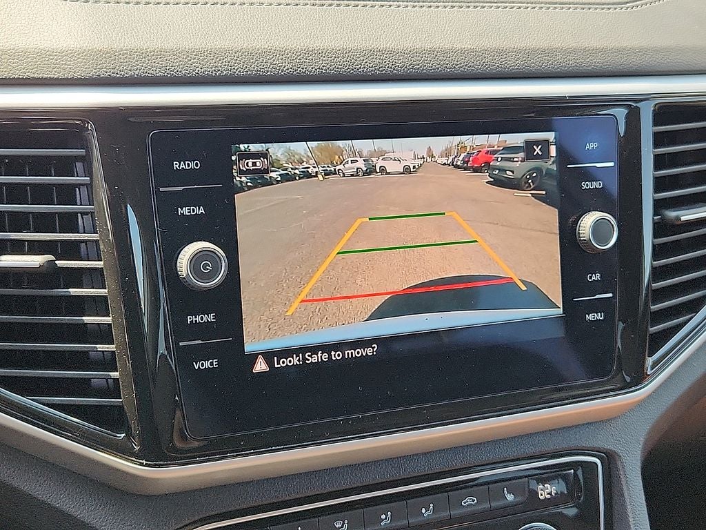 2022 Volkswagen Atlas 3.6L V6 SE w/Technology