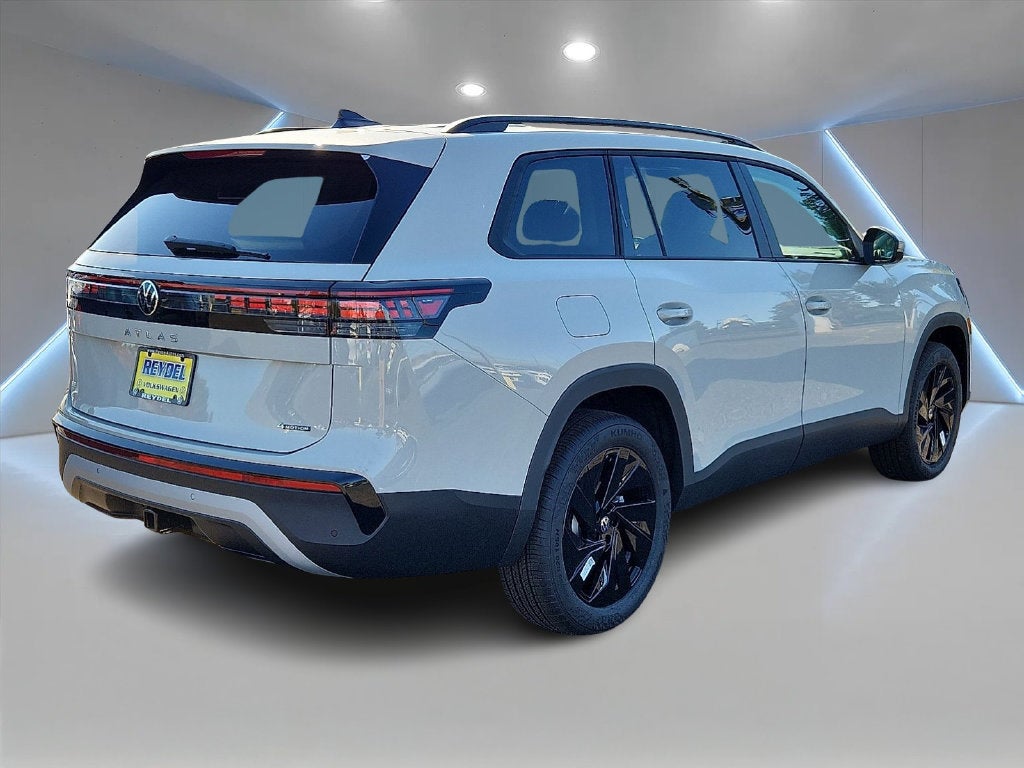 2027 Volkswagen Atlas SE w/Technology