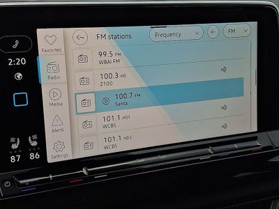 2026 Volkswagen Atlas Cross Sport 2.0T SE w/Technology