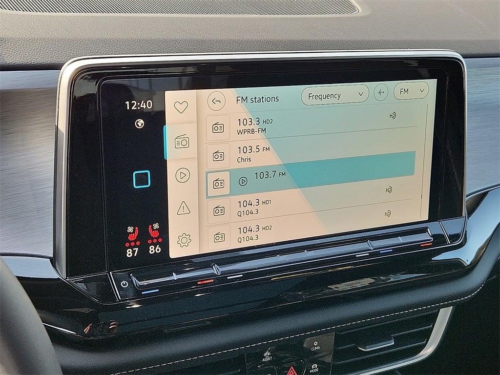 2026 Volkswagen Atlas Cross Sport 2.0T SE w/Technology