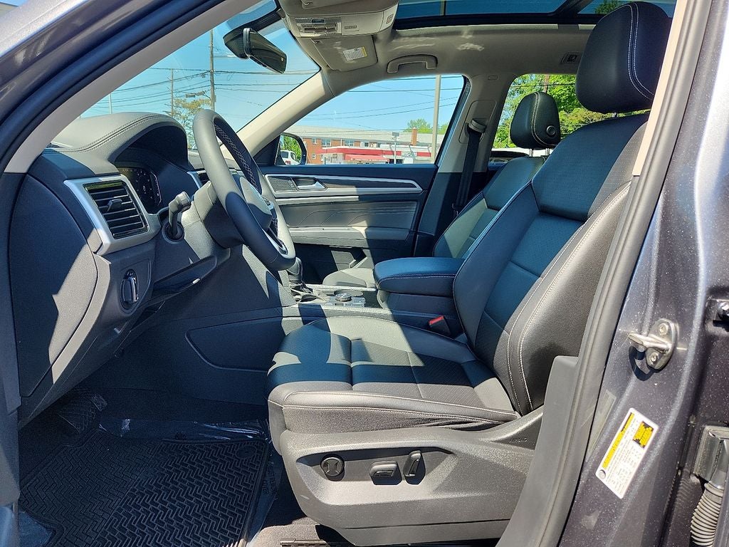 2023 Volkswagen Atlas 3.6L V6 SE w/Technology