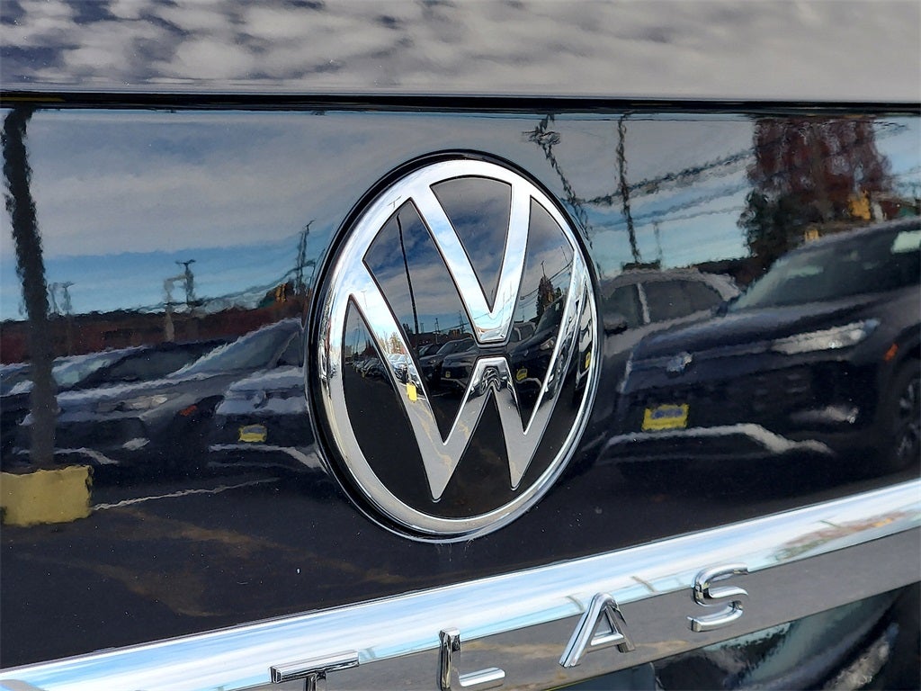2023 Volkswagen Atlas Cross Sport 2.0T SE
