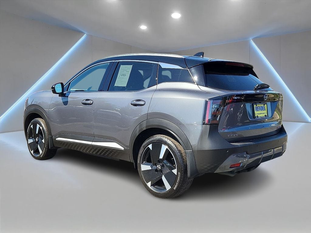 2025 Nissan Kicks SR