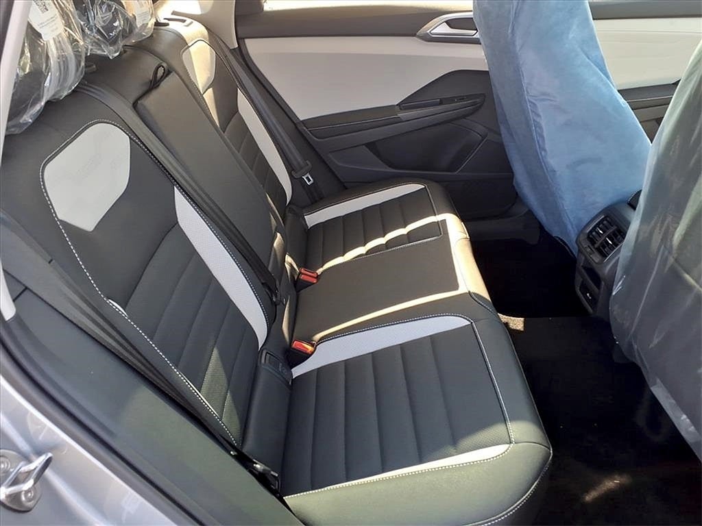 2025 Volkswagen Taos 1.5T SEL