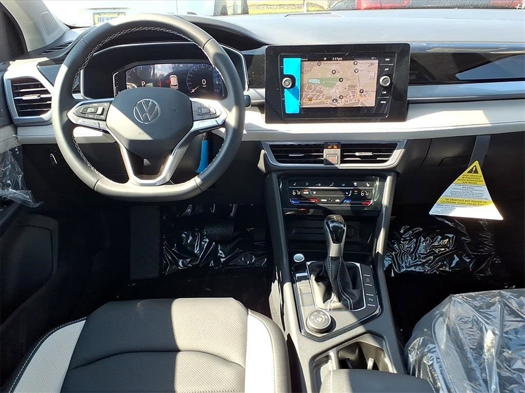 2025 Volkswagen Taos 1.5T SEL