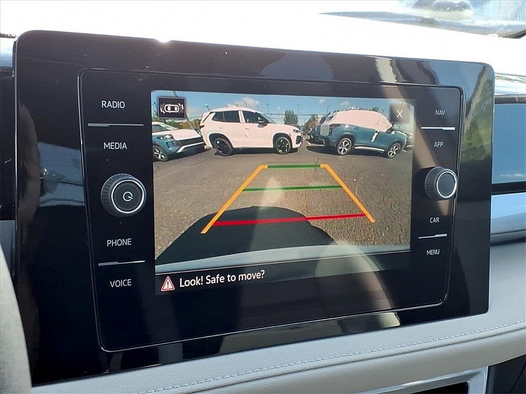 2025 Volkswagen Taos 1.5T SEL