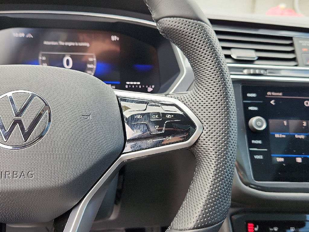 2024 Volkswagen Tiguan 2.0T SE R-Line Black