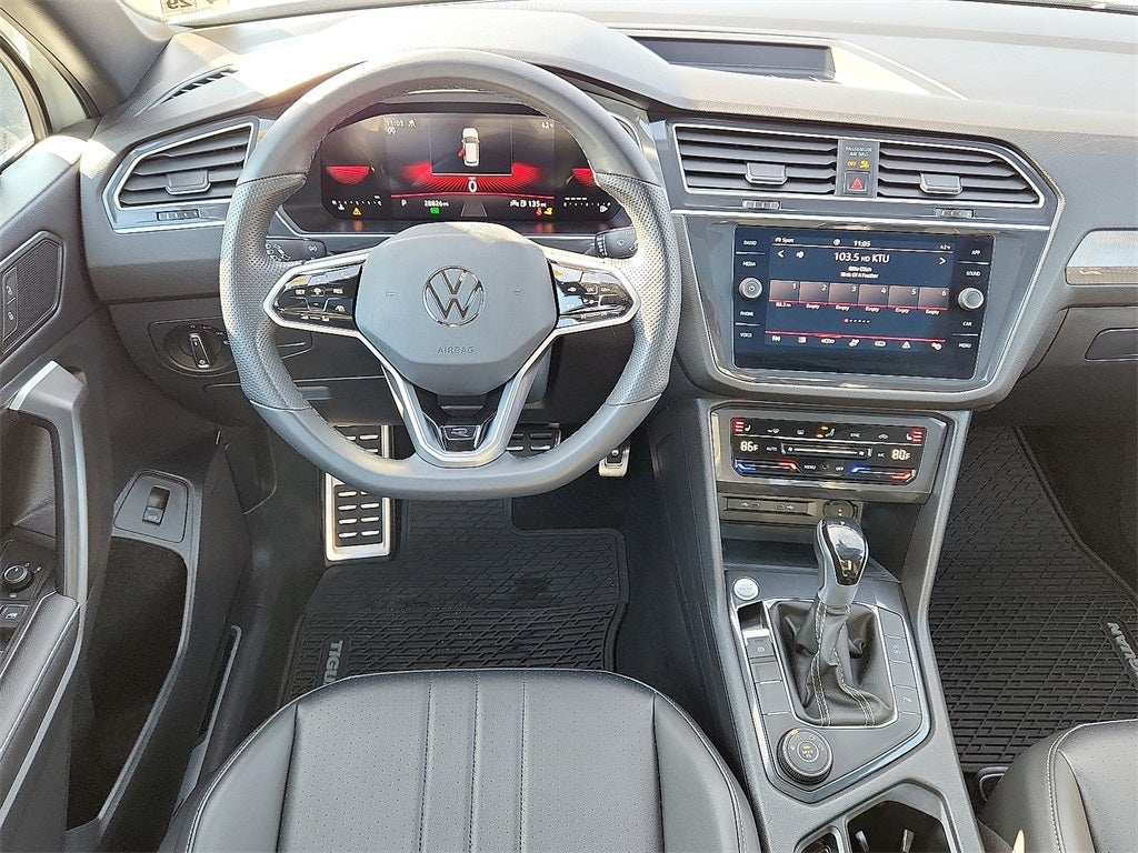 2024 Volkswagen Tiguan 2.0T SE R-Line Black